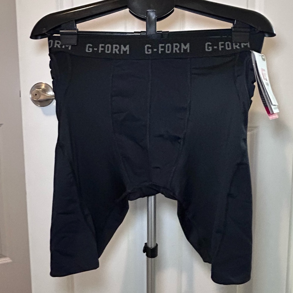 G Form Men’s Short Liner. NWT!